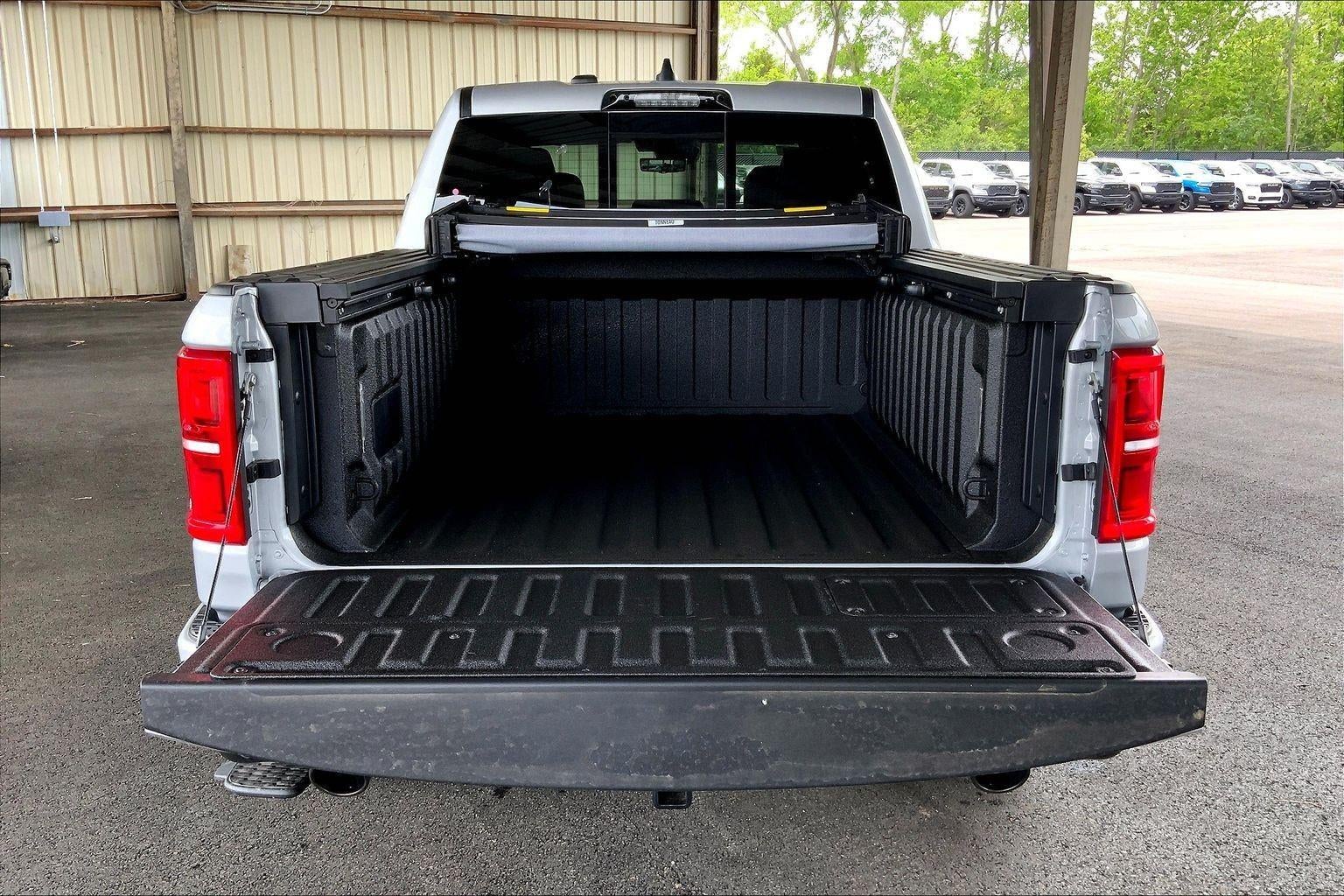 2026 RAM Ram 1500 RAM 1500 LIMITED CREW CAB 4X4 5'7' BOX