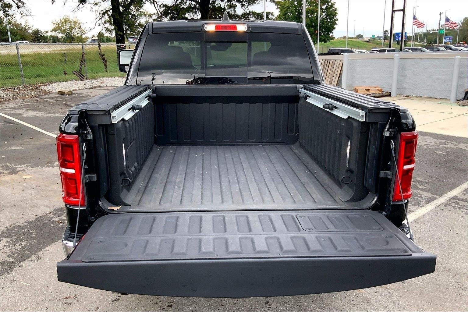 2025 RAM 1500 Limited Crew Cab 4x4 5'7' Box