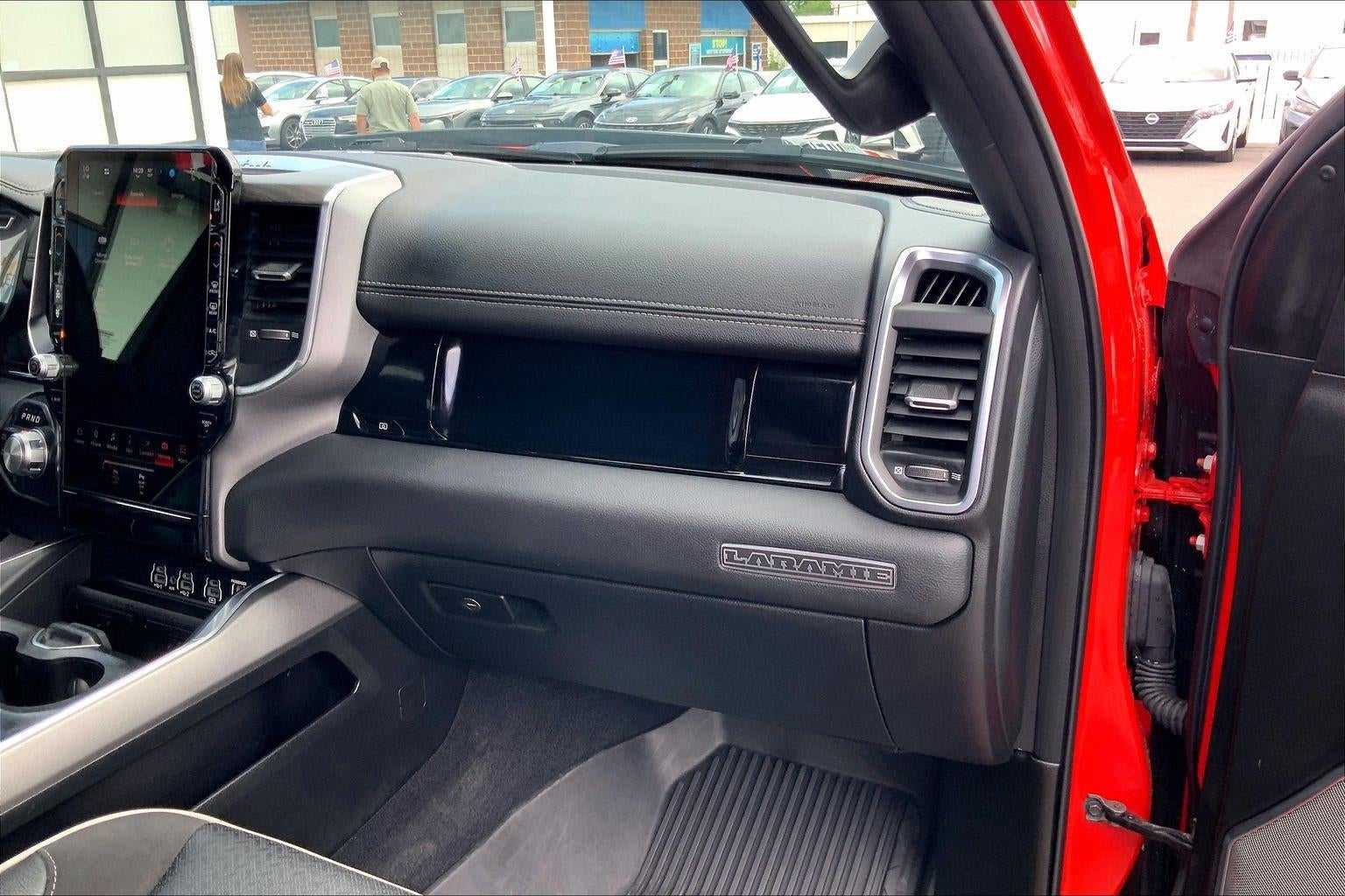 2025 RAM 1500 Laramie Crew Cab 4x4 5'7' Box