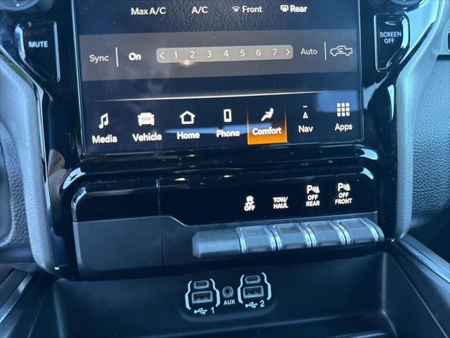 2023 RAM 1500 Laramie Crew Cab 4x4 5'7' Box