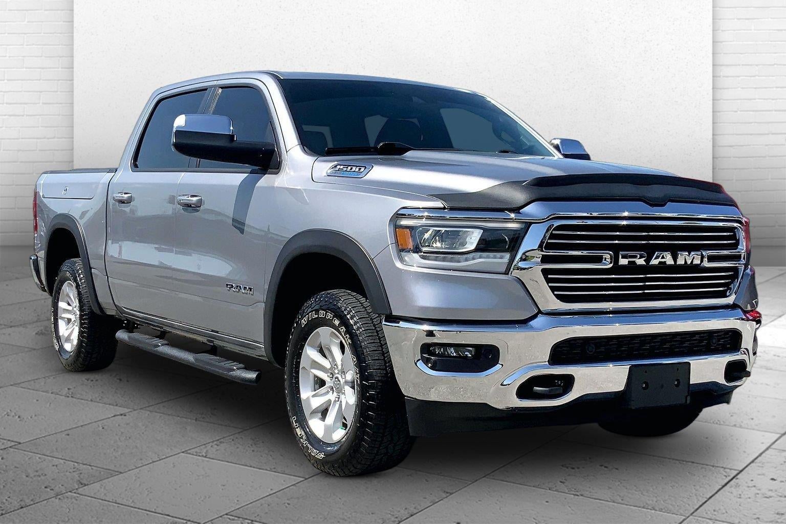2023 RAM 1500 Laramie Crew Cab 4x4 5'7' Box