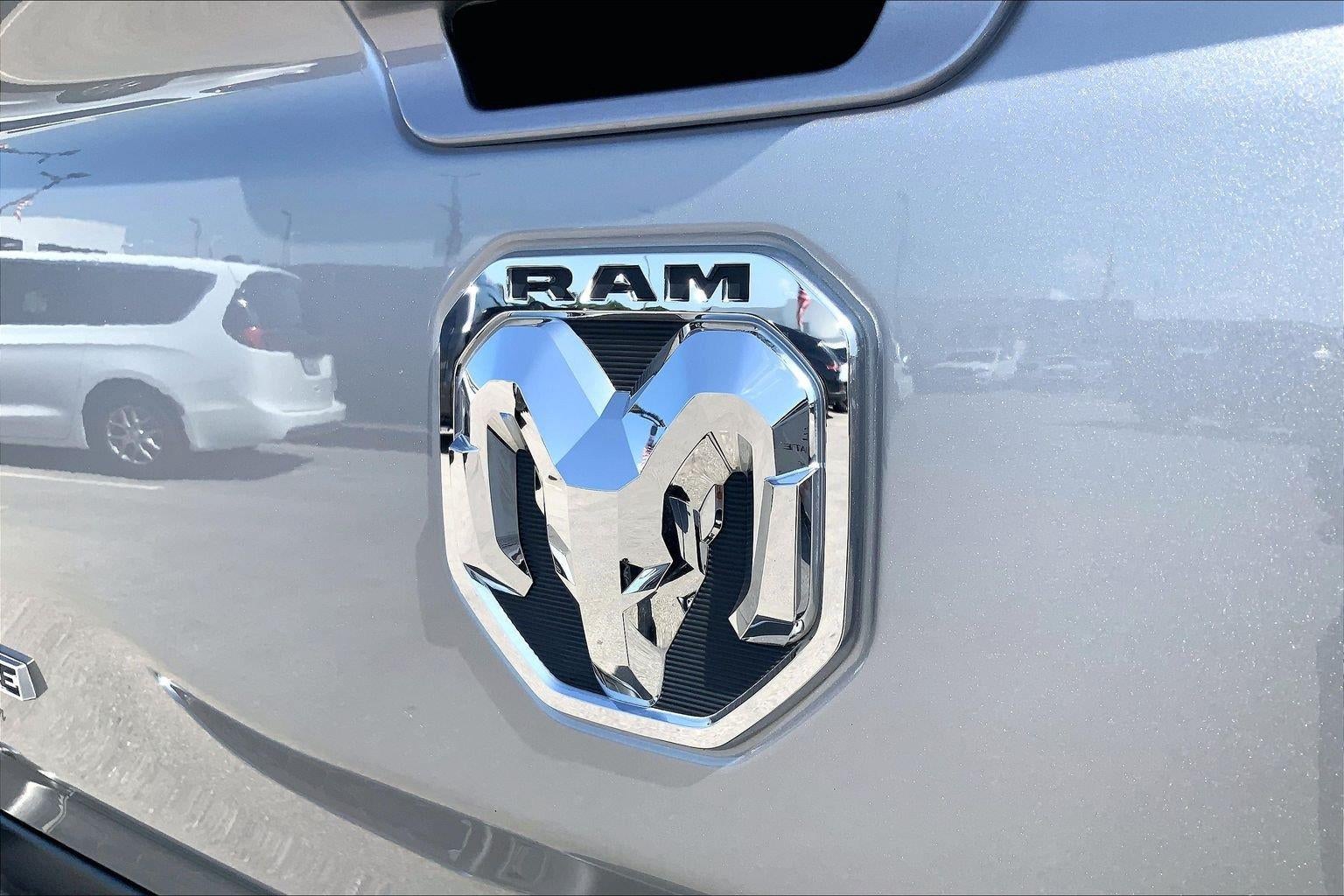 2023 RAM 1500 Laramie Crew Cab 4x4 5'7' Box