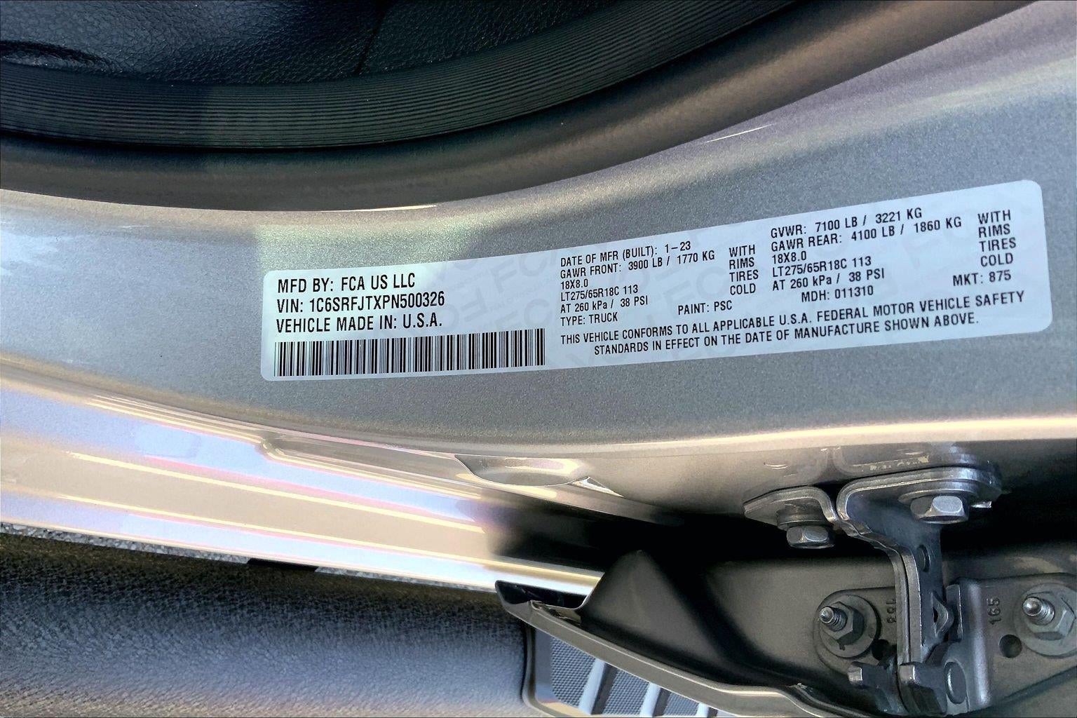 2023 RAM 1500 Laramie Crew Cab 4x4 5'7' Box