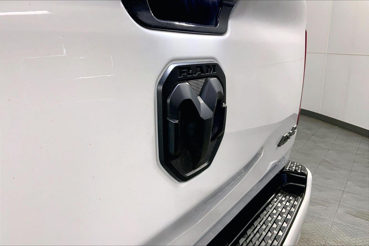 2023 RAM 1500 Big Horn Crew Cab 4x4 6'4' Box
