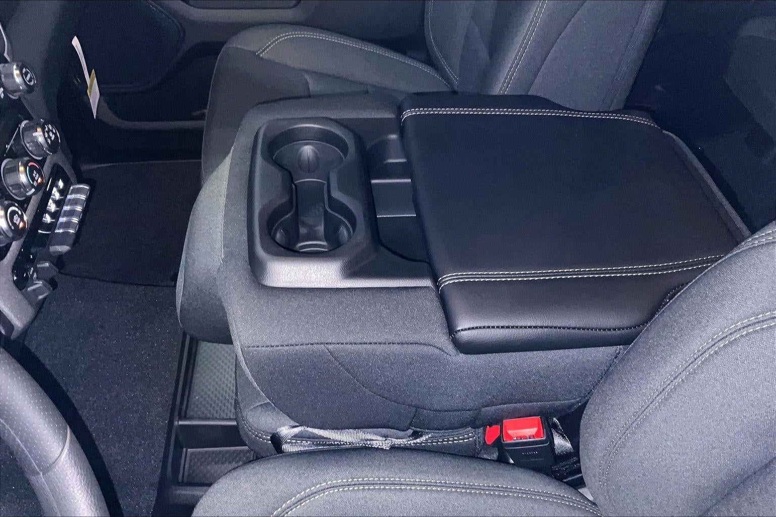 2026 RAM Ram 1500 RAM 1500 EXPRESS CREW CAB 4X4 6'4' BOX