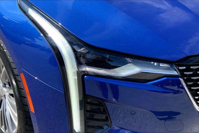 2023 Cadillac CT4 Premium Luxury