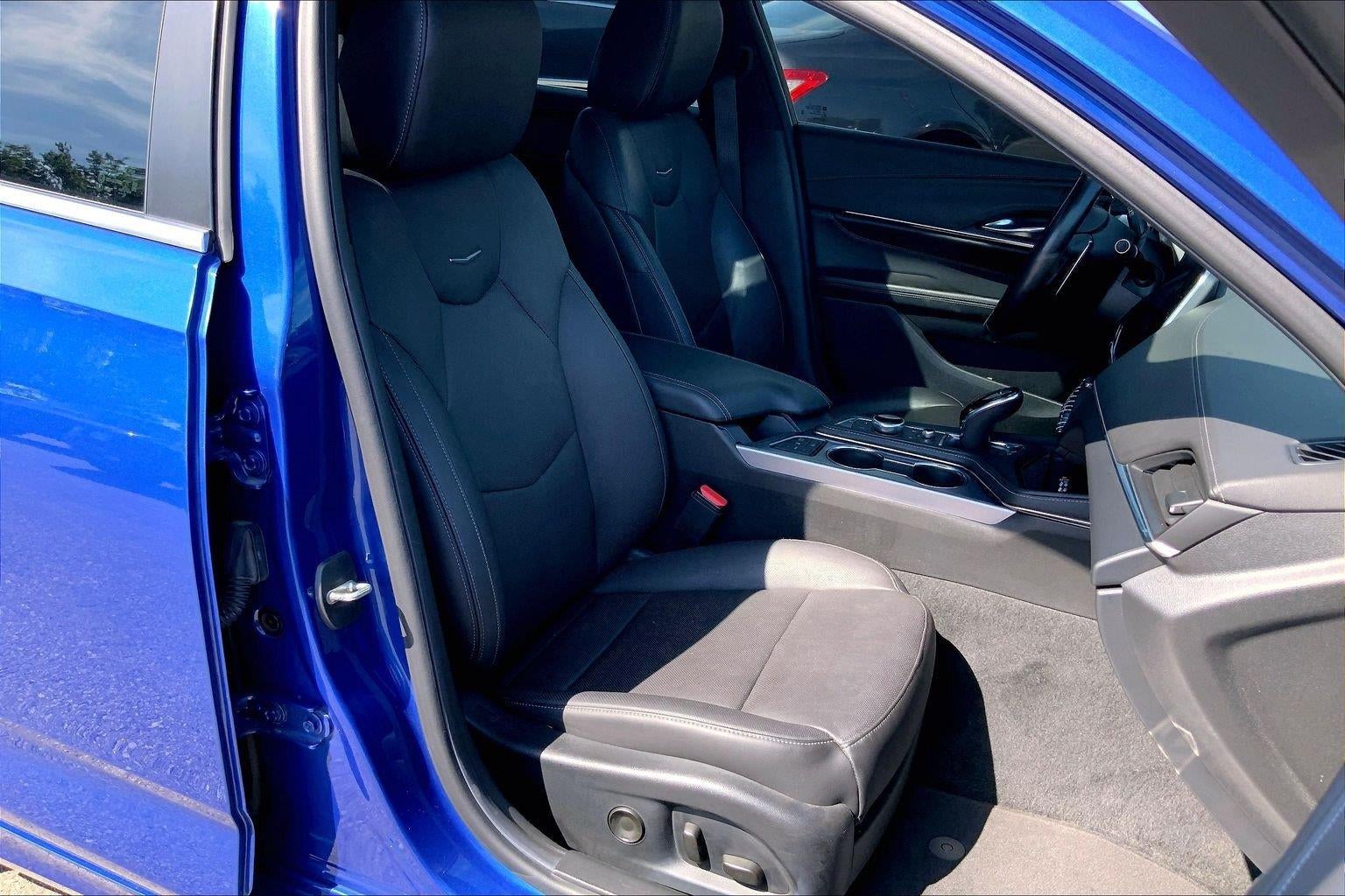 2023 Cadillac CT4 Premium Luxury