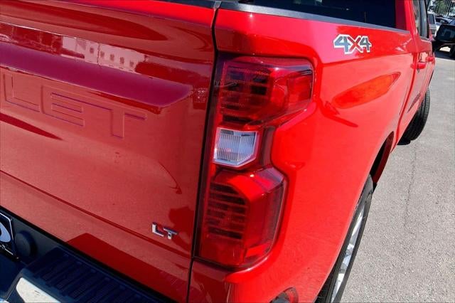 2021 Chevrolet Silverado 1500 4WD Crew Cab Short Bed LT