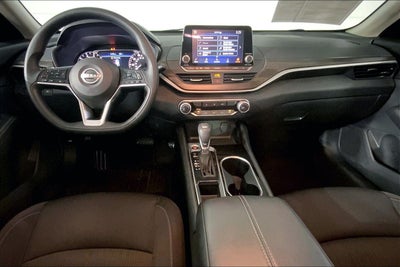 2024 Nissan Altima SV FWD