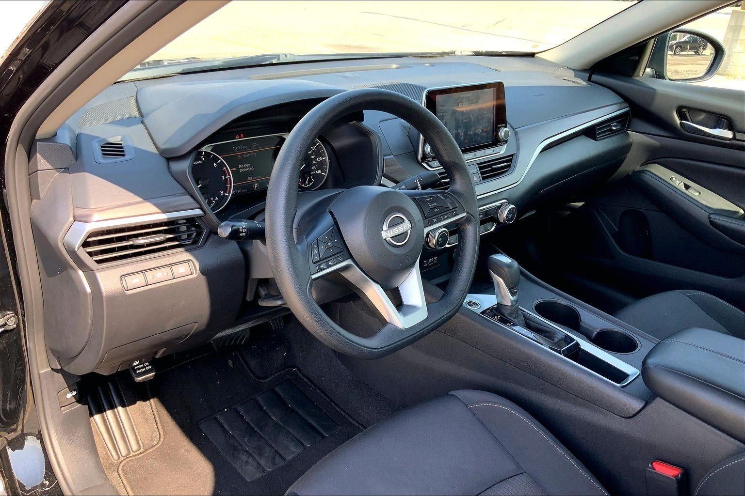 2025 Nissan Altima SV FWD