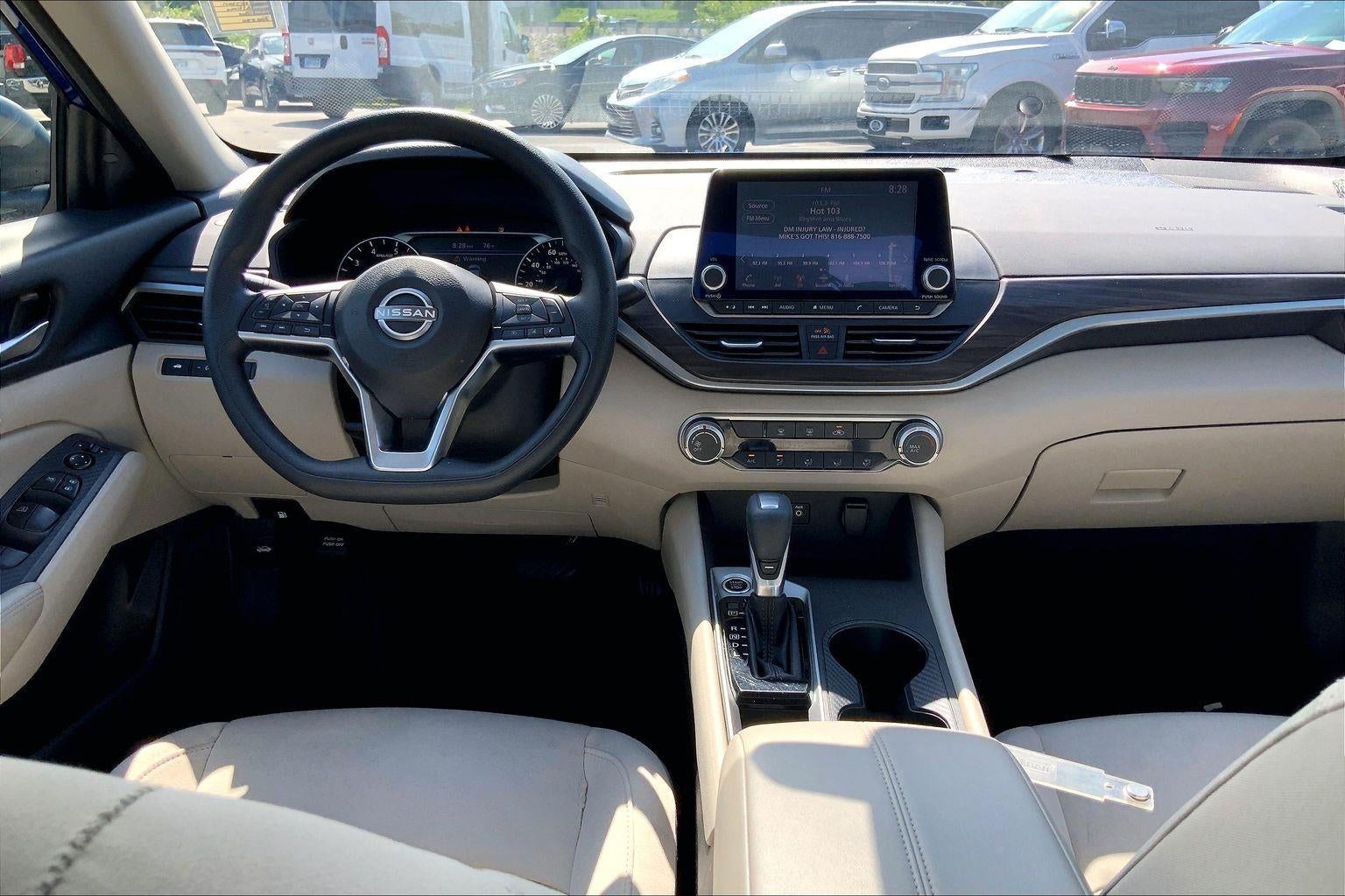 2025 Nissan Altima SV FWD