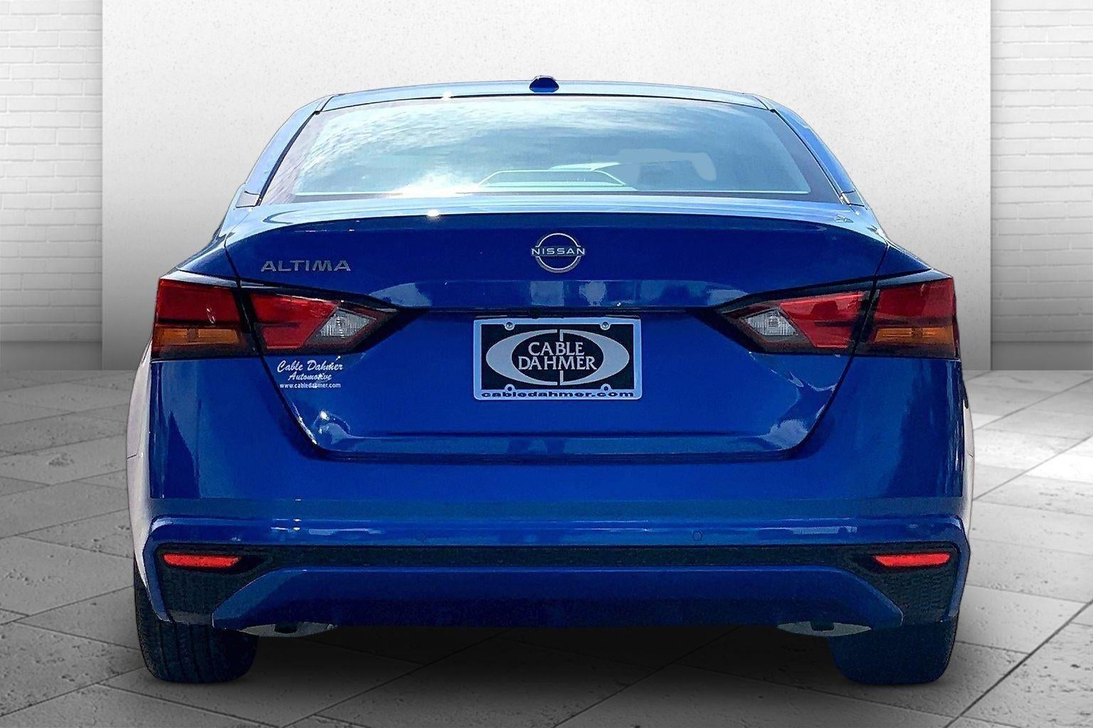2025 Nissan Altima SV FWD