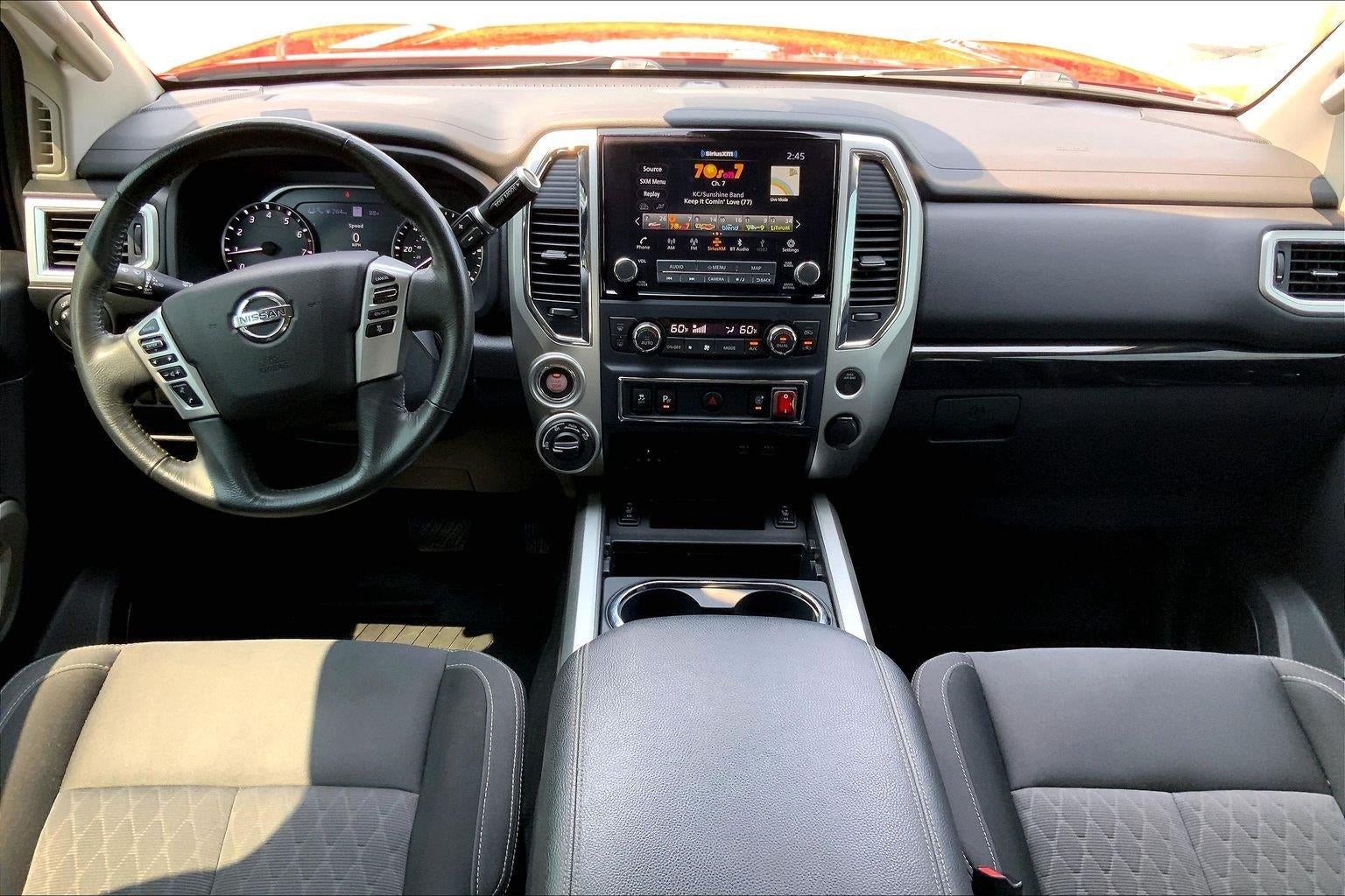 2022 Nissan TITAN Crew Cab SV 4x4