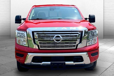 2022 Nissan TITAN Crew Cab SV 4x4