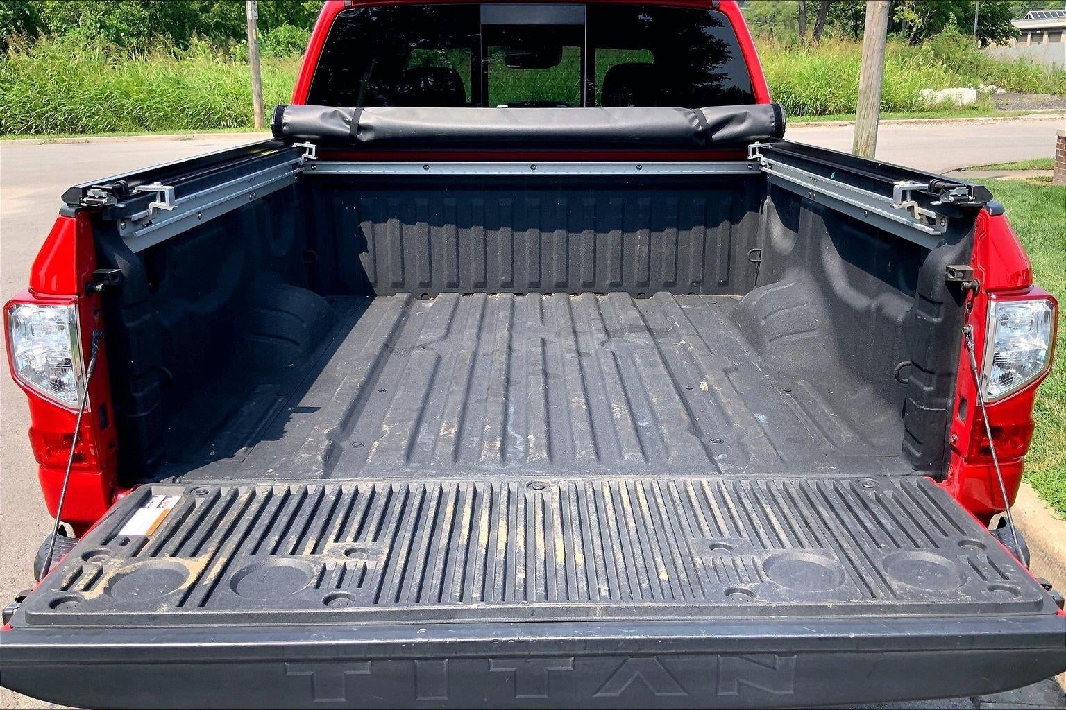 2022 Nissan TITAN Crew Cab SV 4x4