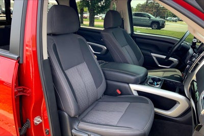 2022 Nissan TITAN Crew Cab SV 4x4