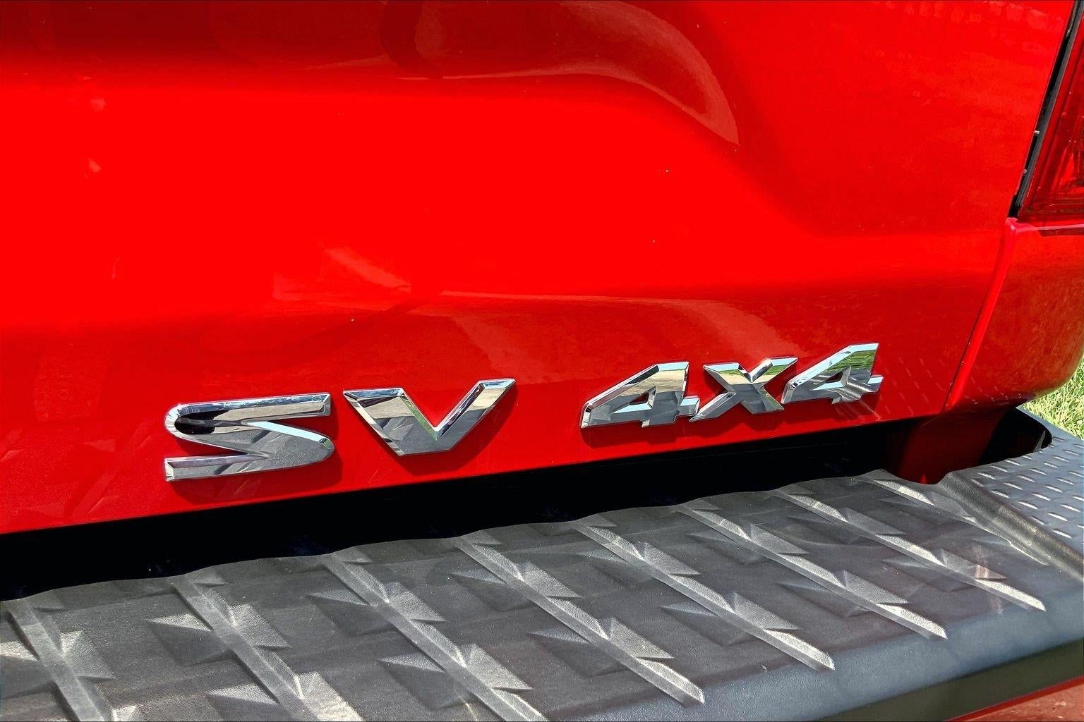 2022 Nissan TITAN Crew Cab SV 4x4