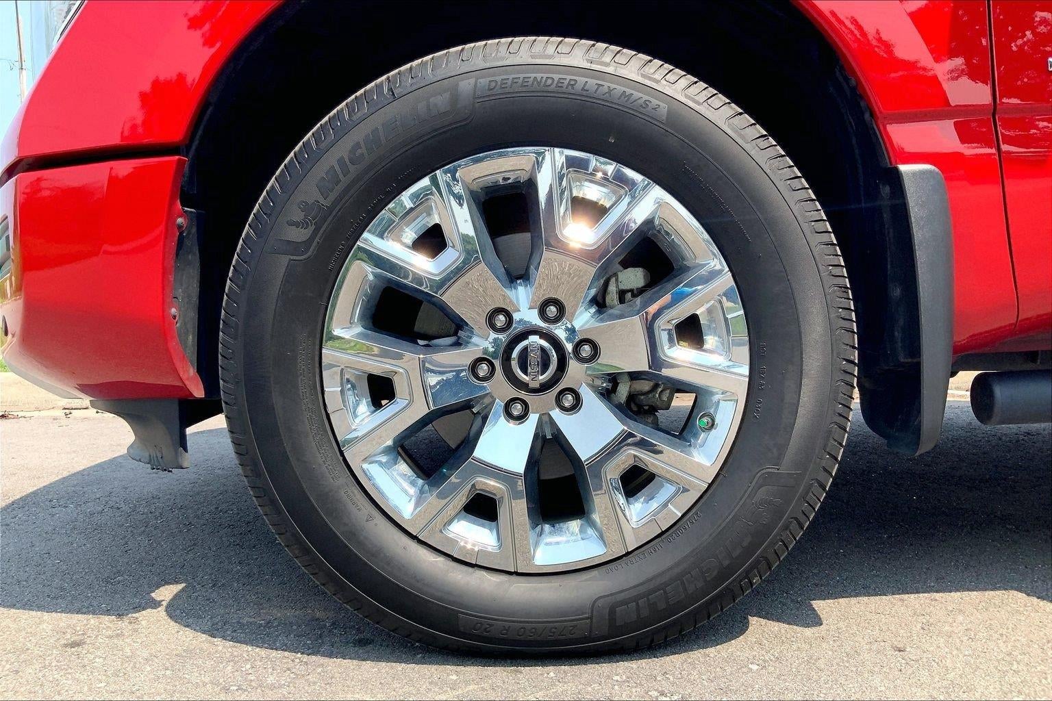 2022 Nissan TITAN Crew Cab SV 4x4