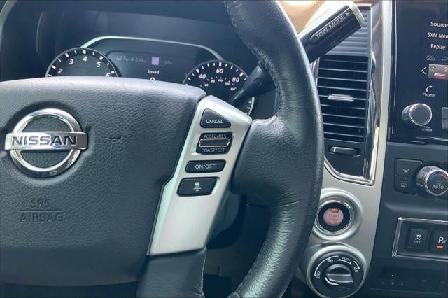2022 Nissan TITAN Crew Cab SV 4x4