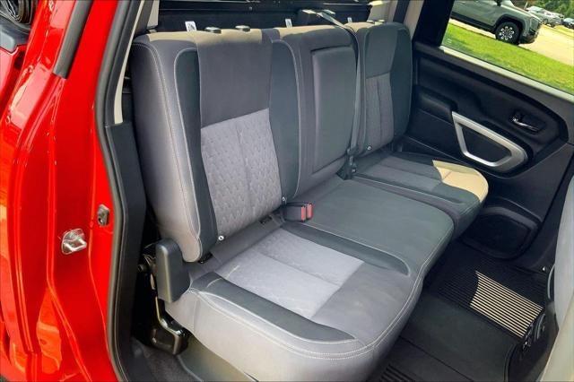 2022 Nissan TITAN Crew Cab SV 4x4