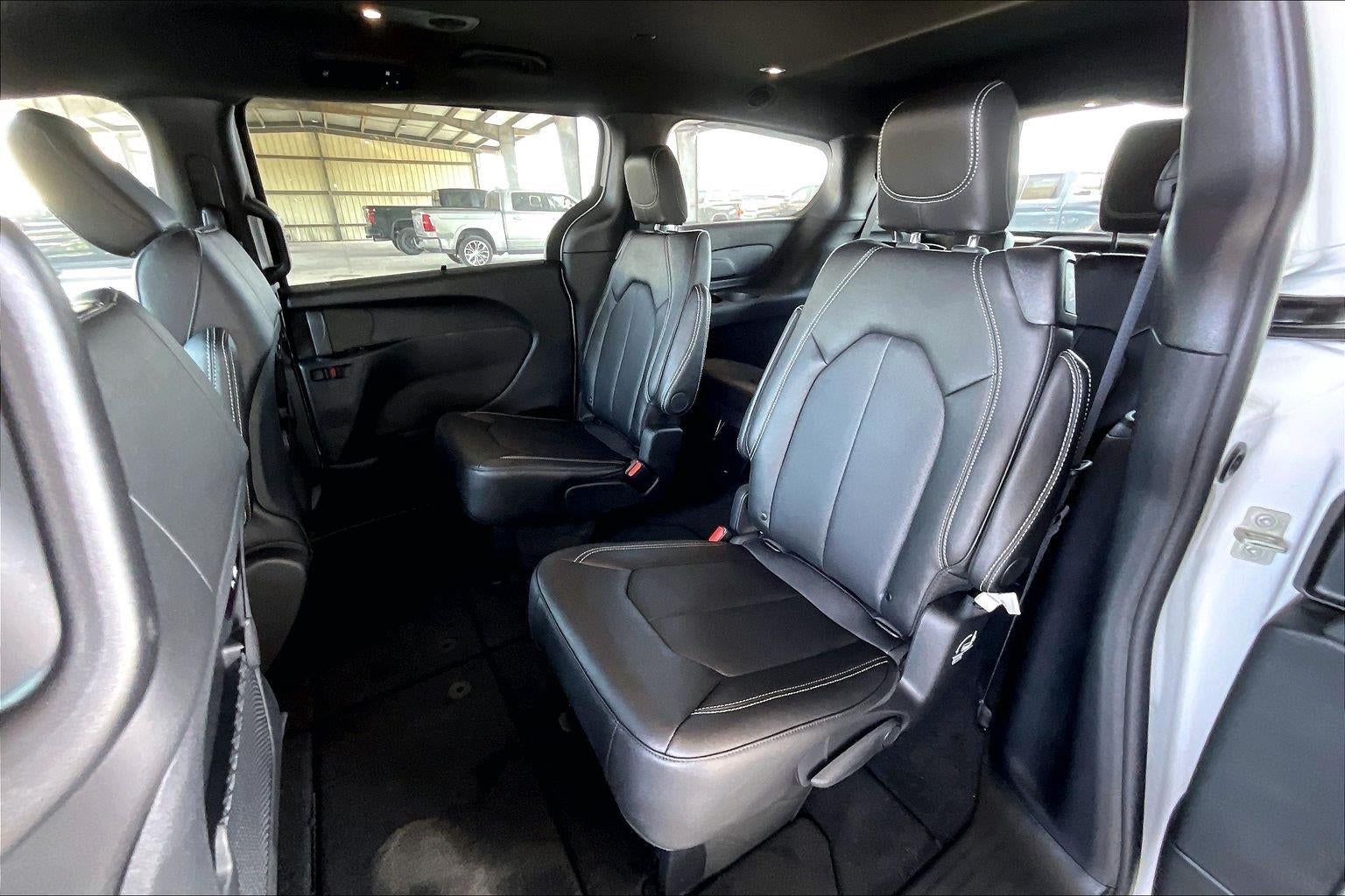 2027 Chrysler Pacifica PACIFICA SELECT