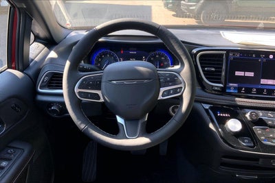 2027 Chrysler Pacifica PACIFICA SELECT
