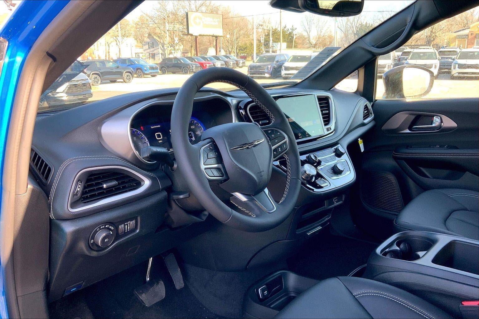 2026 Chrysler Pacifica PACIFICA SELECT