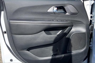 2026 Chrysler Voyager VOYAGER LX