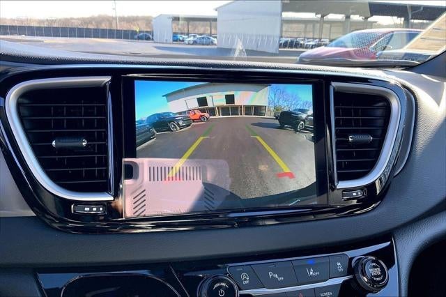 2026 Chrysler Voyager VOYAGER LX