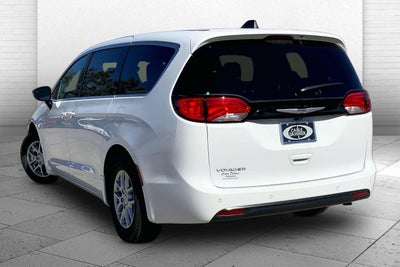 2026 Chrysler Voyager VOYAGER LX