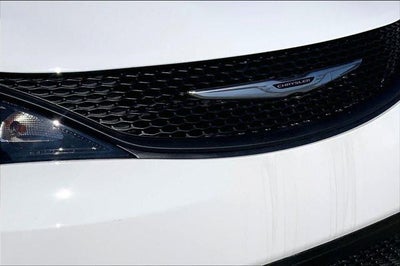 2026 Chrysler Voyager VOYAGER LX