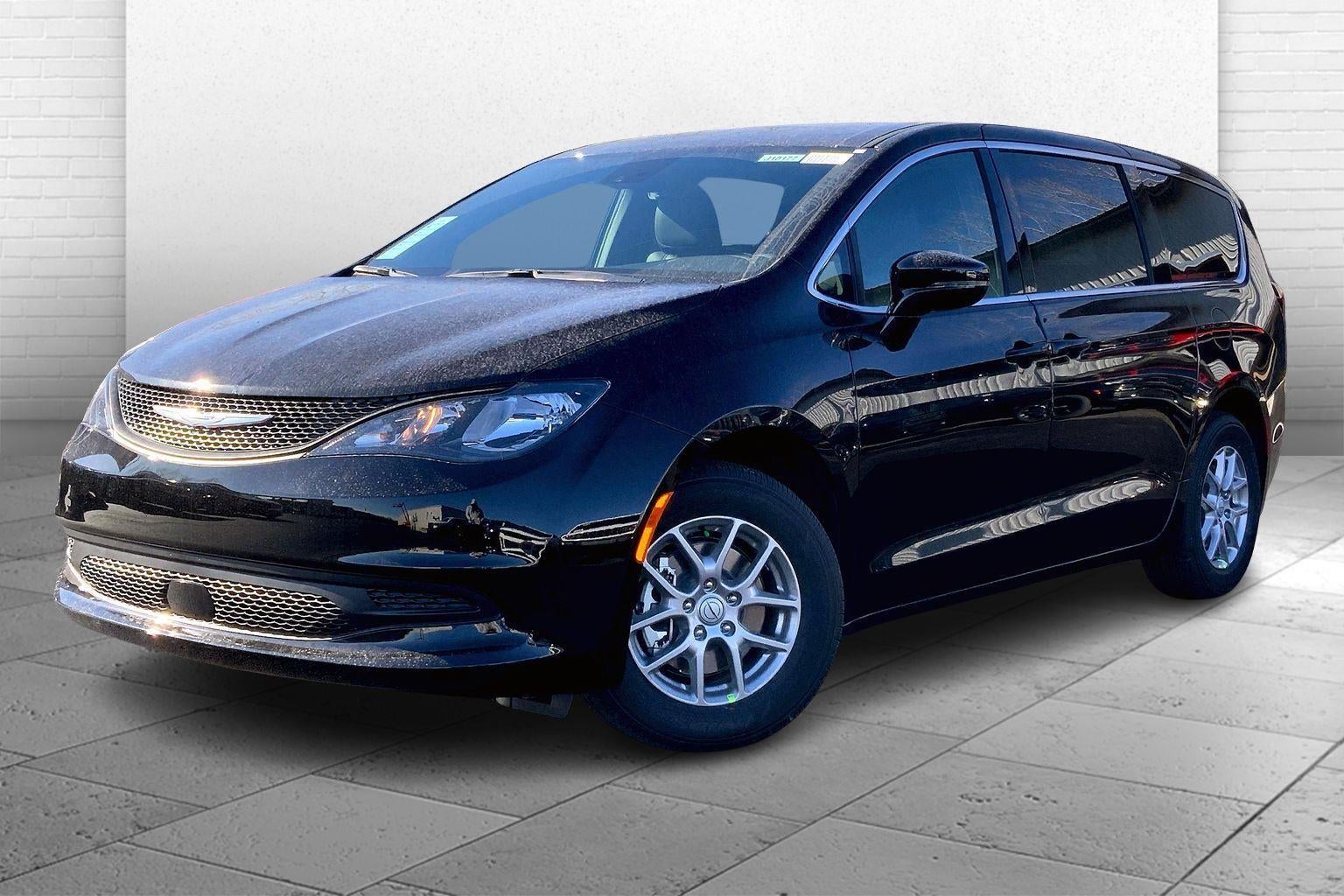 2026 Chrysler Voyager VOYAGER LX