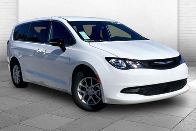 2026 Chrysler Voyager VOYAGER LX