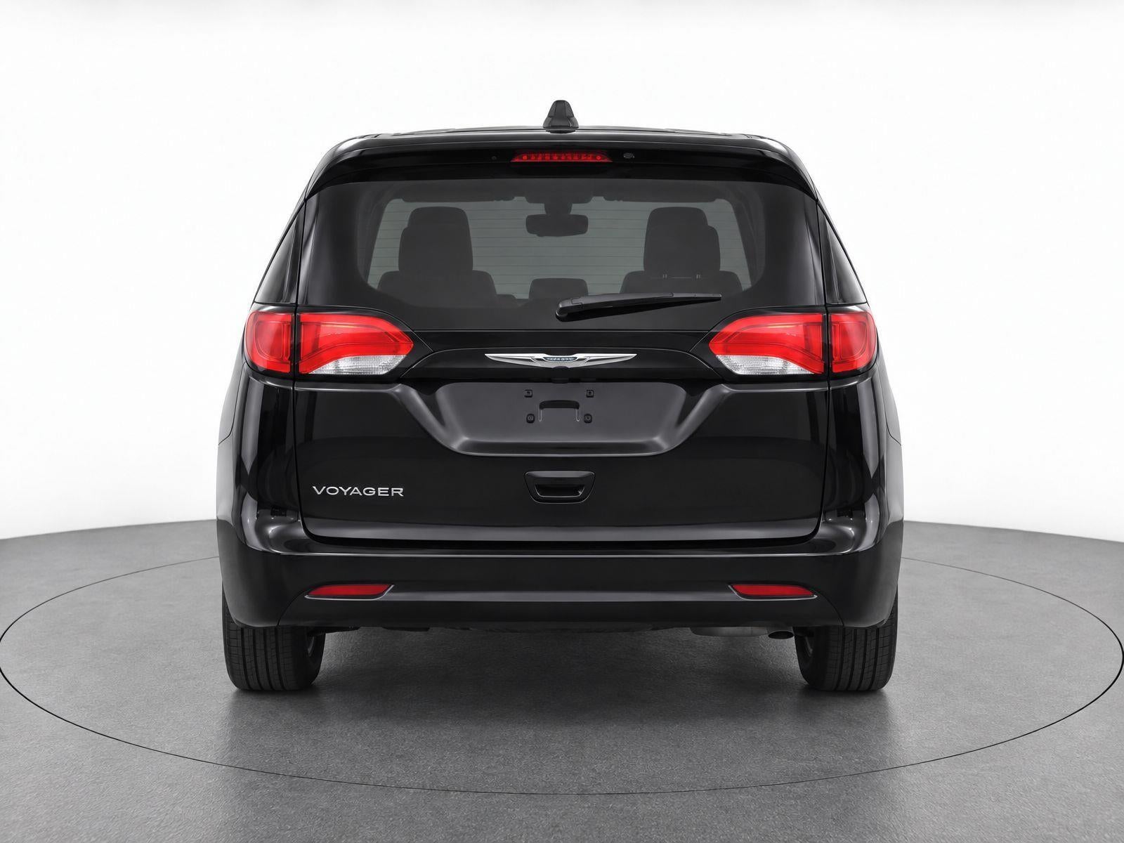 2024 Chrysler Voyager LX
