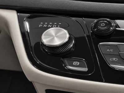 2024 Chrysler Voyager LX