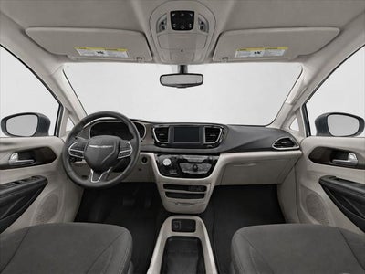 2024 Chrysler Voyager LX