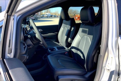 2026 Chrysler Voyager VOYAGER LX