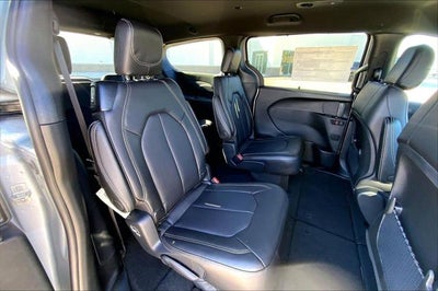 2026 Chrysler Voyager VOYAGER LX