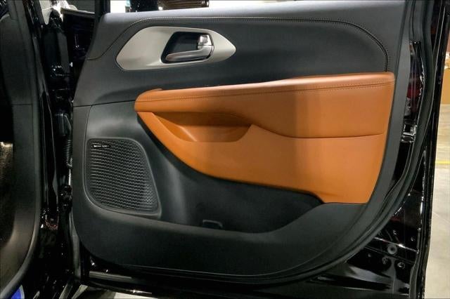 2026 Chrysler Pacifica PACIFICA PINNACLE