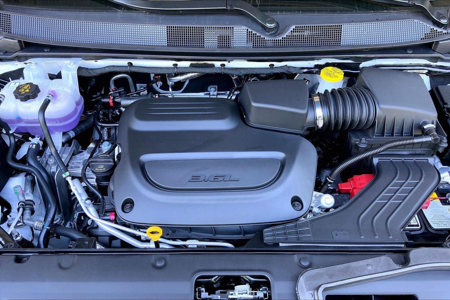 2027 Chrysler Pacifica PACIFICA SELECT AWD
