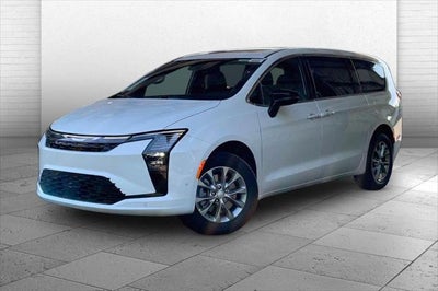 2027 Chrysler Pacifica PACIFICA SELECT AWD
