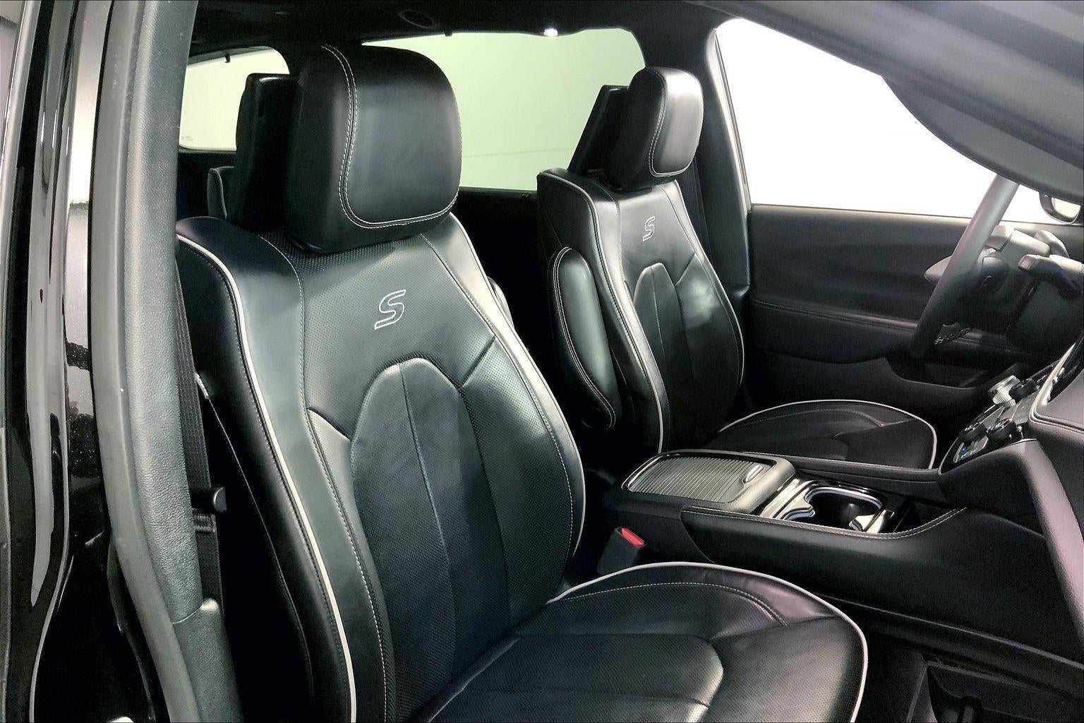 2024 Chrysler Pacifica Limited AWD