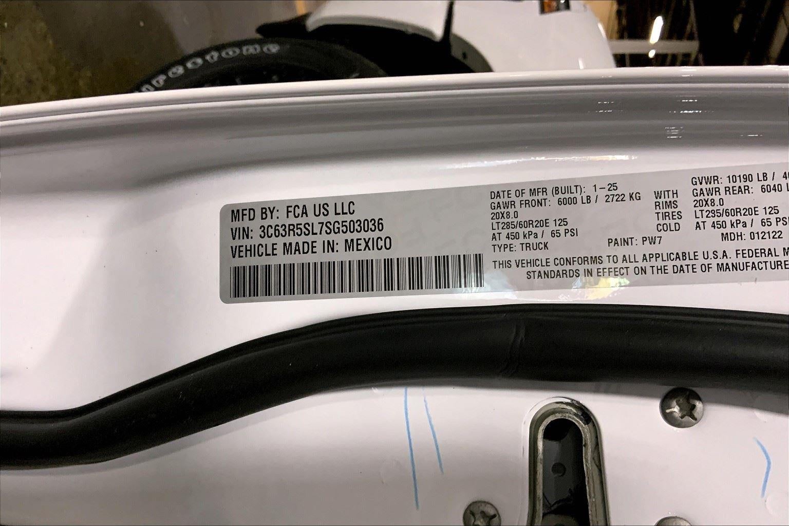 2025 RAM Ram 2500 RAM 2500 LIMITED CREW CAB 4X4 6'4' BOX