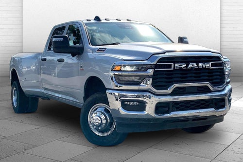 2026 RAM 3500 Tradesman Crew Cab 4x4 8' Box