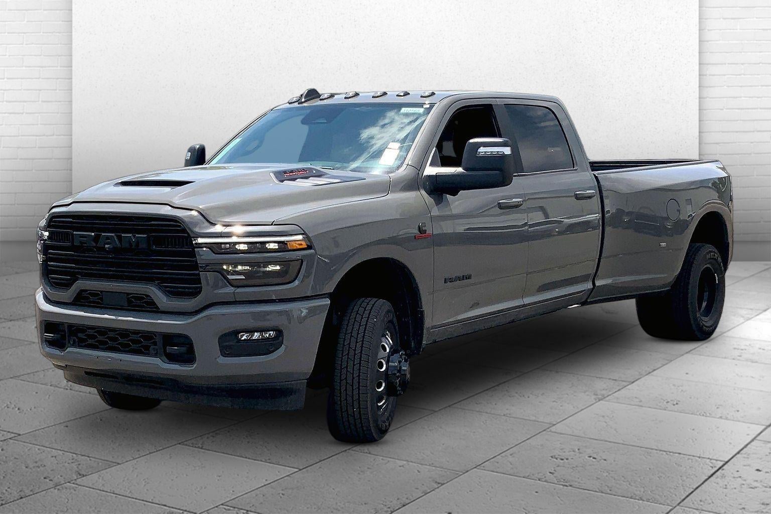 2026 RAM Ram 3500 RAM 3500 LARAMIE CREW CAB 4X4 8' BOX