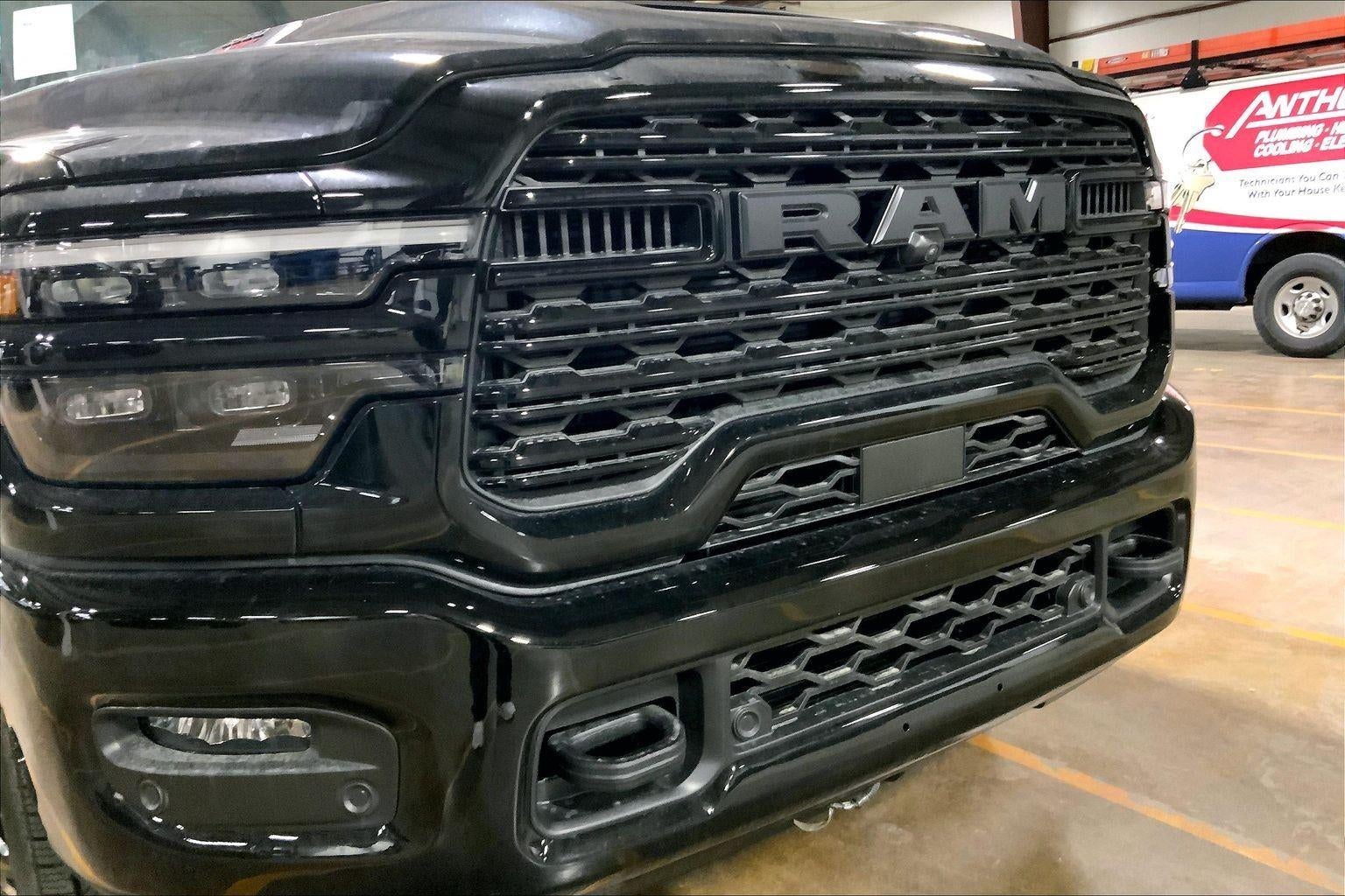 2026 RAM Ram 3500 RAM 3500 LIMITED CREW CAB 4X4 8' BOX