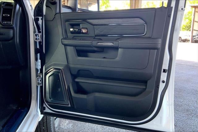 2026 RAM Ram 3500 RAM 3500 LIMITED CREW CAB 4X4 8' BOX