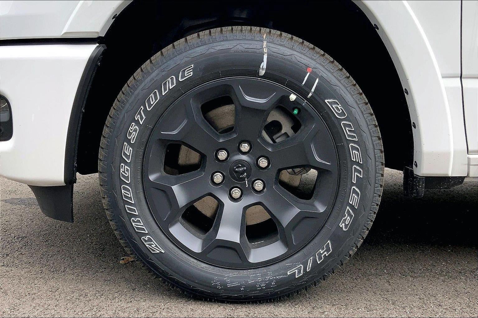 2026 RAM 1500 Big Horn Crew Cab 4x4 5'7' Box