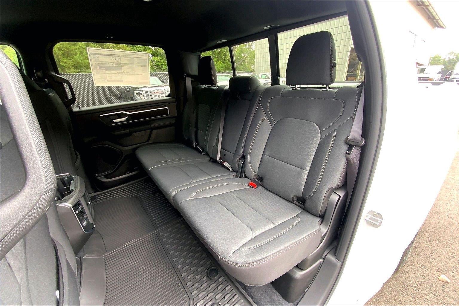 2026 RAM 1500 Big Horn Crew Cab 4x4 5'7' Box