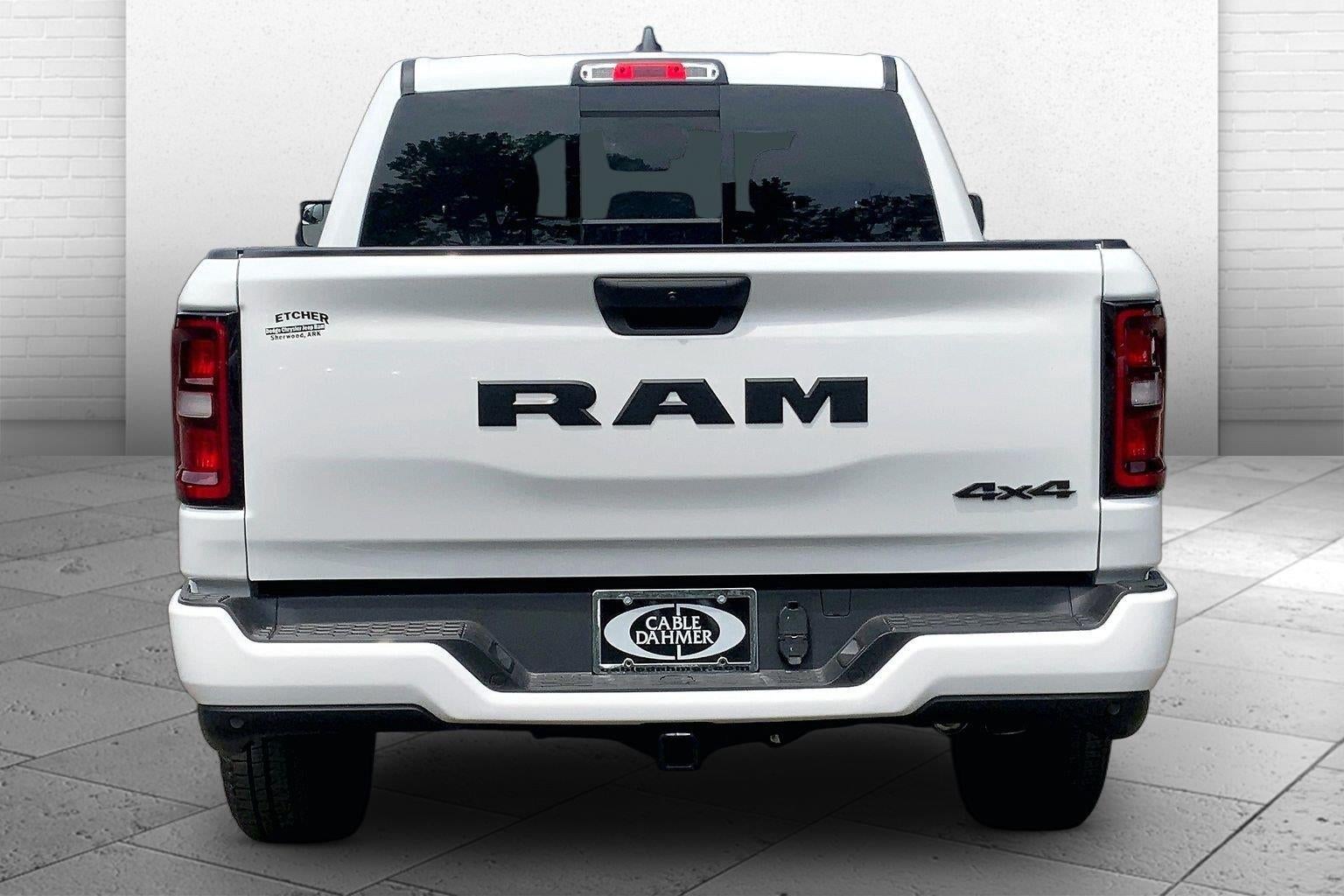 2026 RAM 1500 RAM 1500 EXPRESS CREW CAB 4X4 5'7' BOX